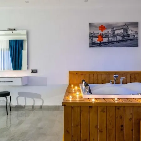 شقة Sunrose Kalkan Antalya Jakuzili